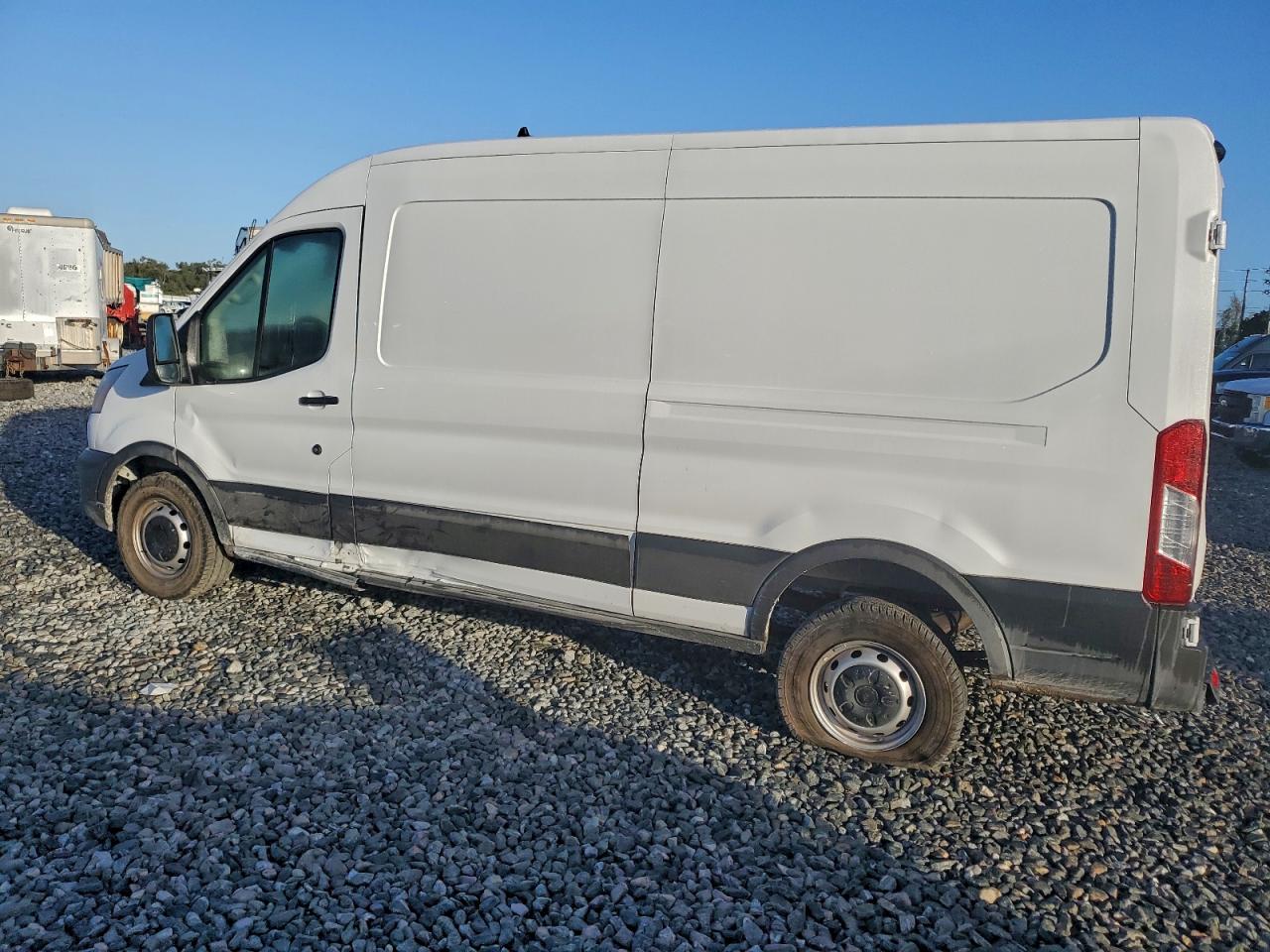 Ford Transit T-250 Image 14