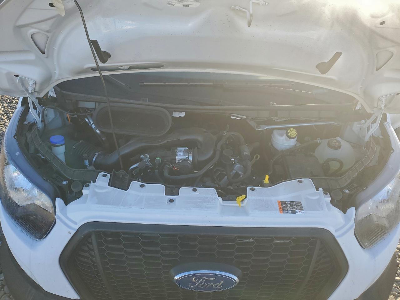 Ford Transit T-250 Image 11