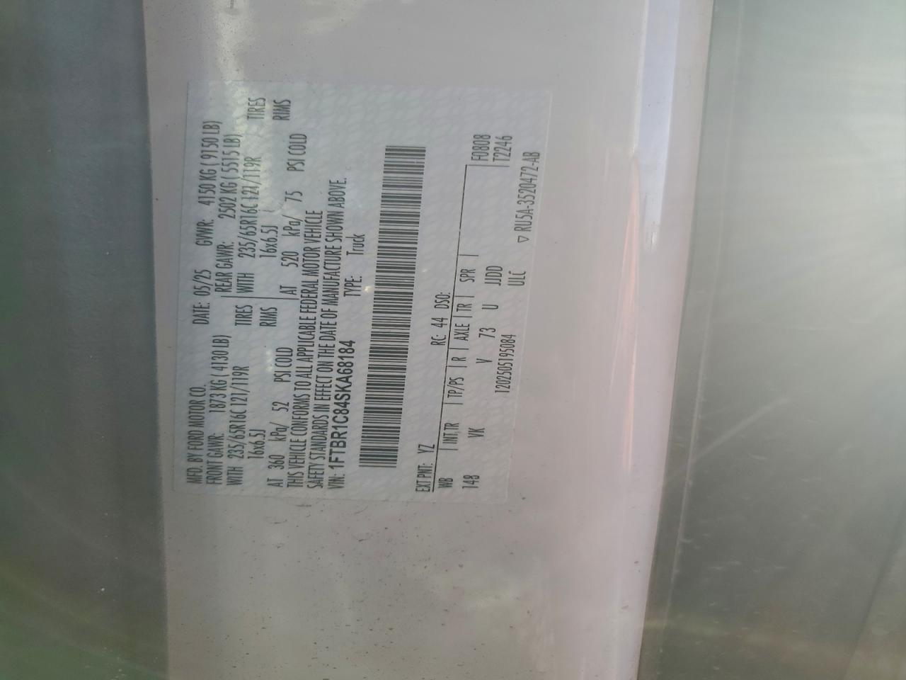 Ford Transit T-250 Image 12