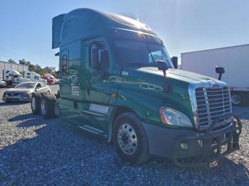  Salvage Freightliner Cascadia 1