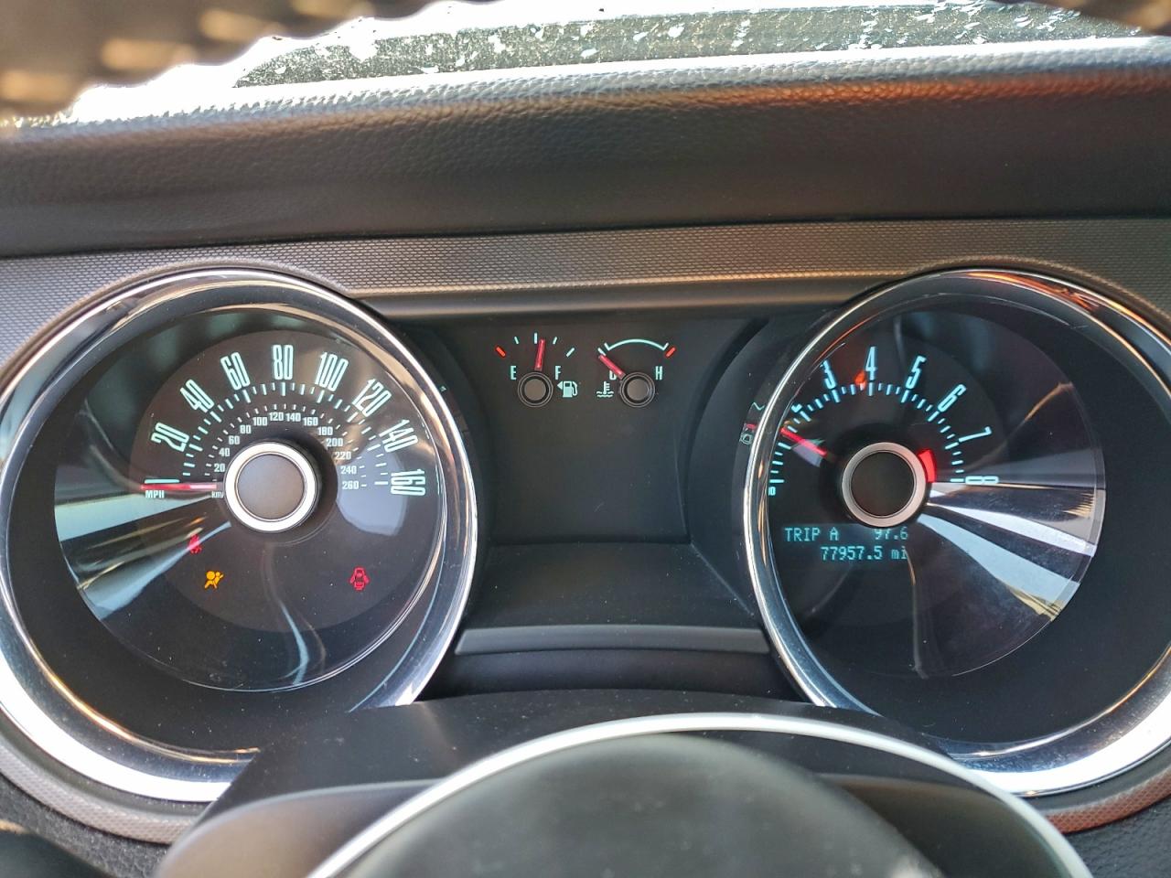 Ford Mustang Image 11