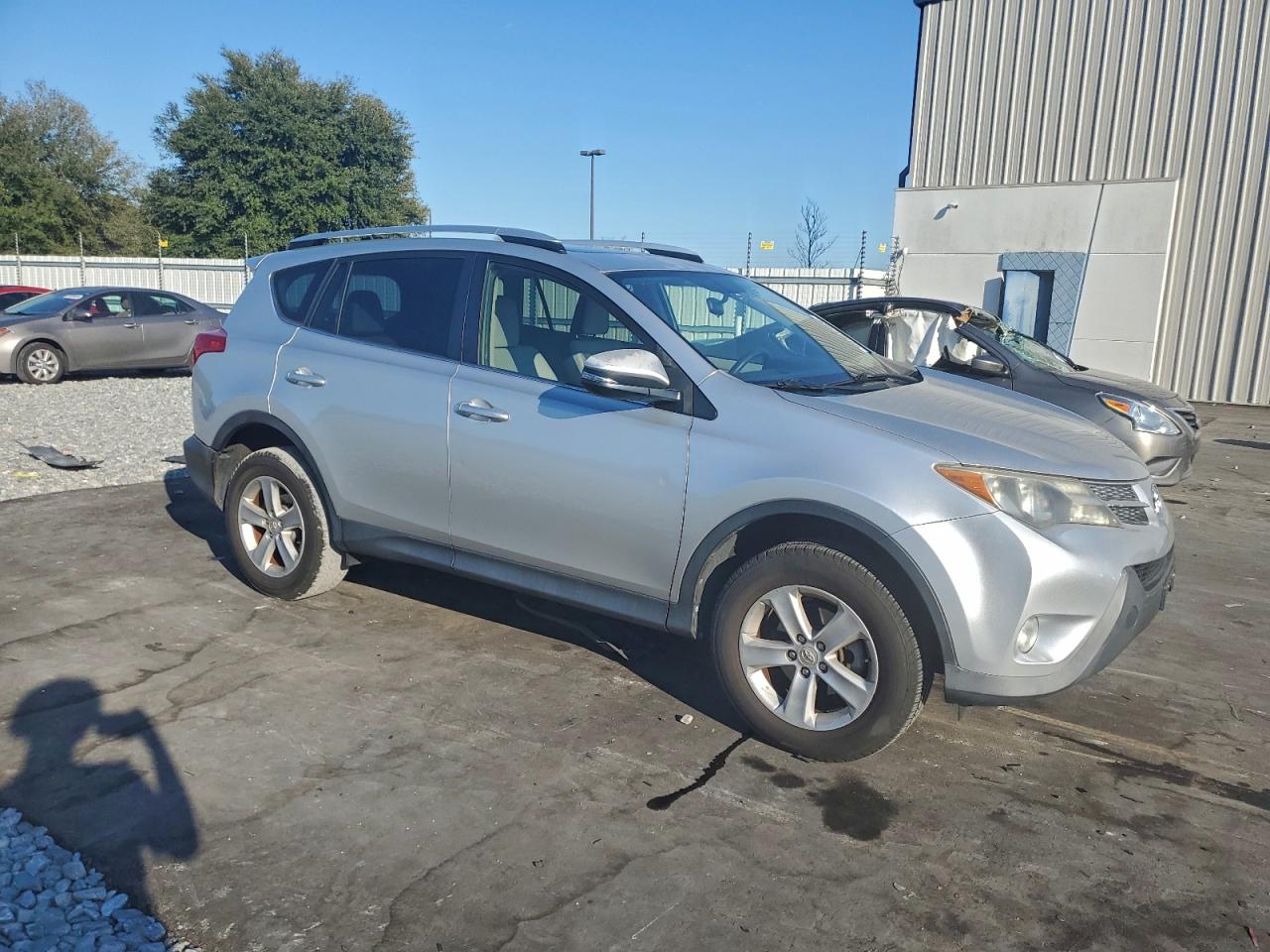 Toyota RAV4 Xle Image 7