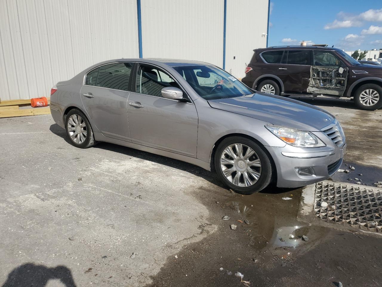 Hyundai Genesis 3.8l Image 12