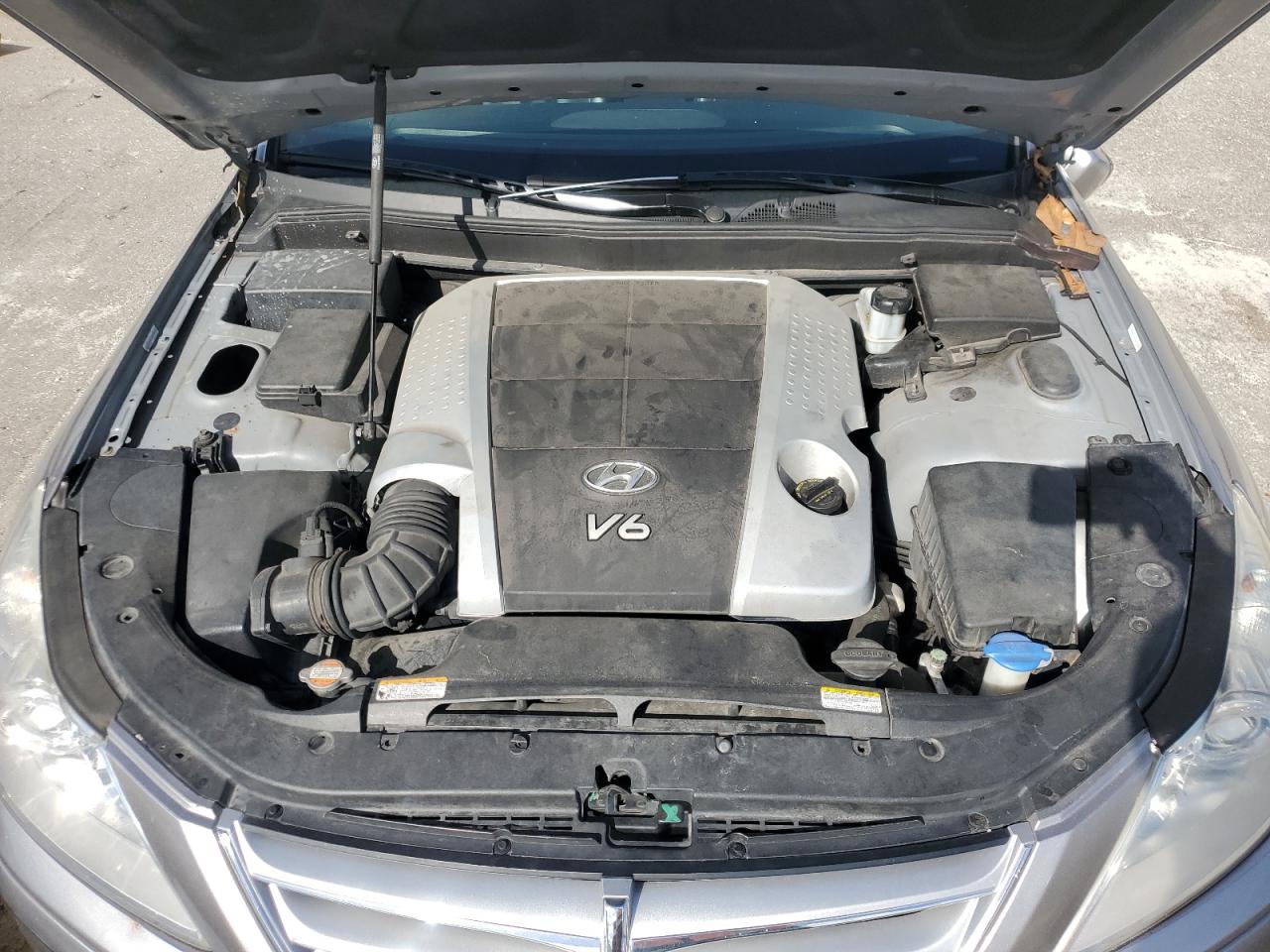 Hyundai Genesis 3.8l Image 8