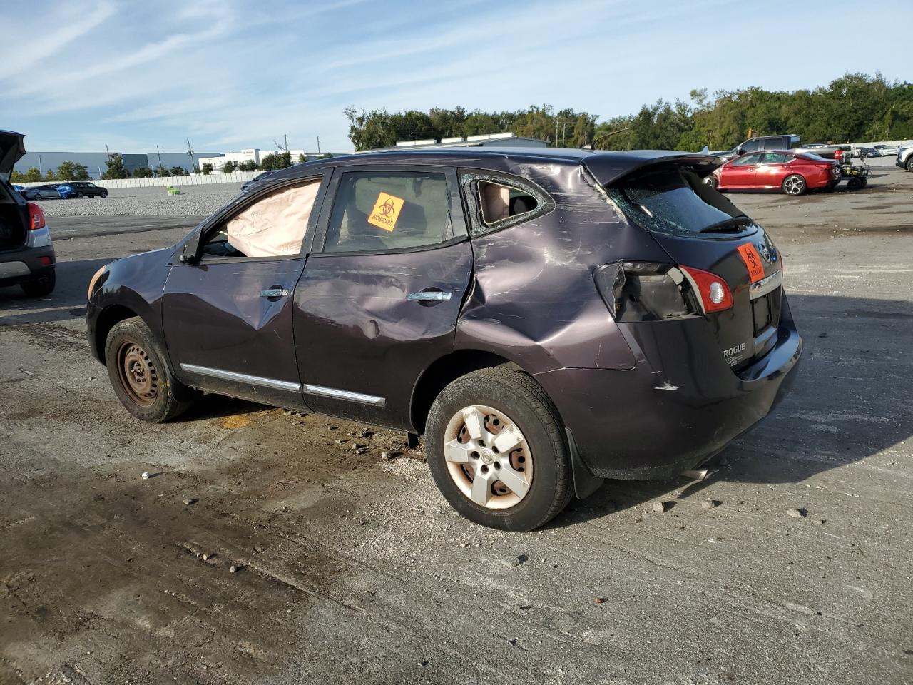 Nissan Rogue S Image 3