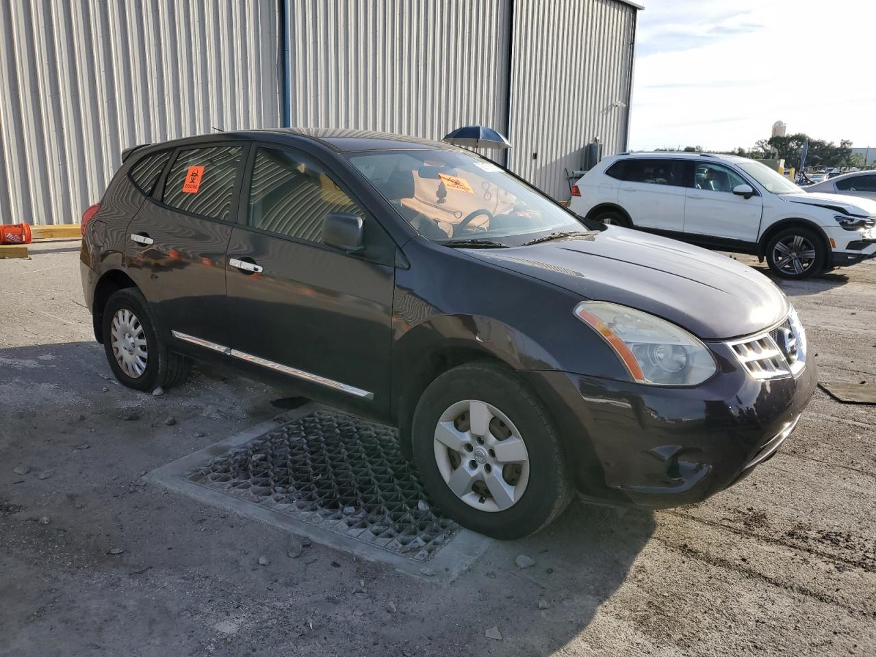 Nissan Rogue S Image 2