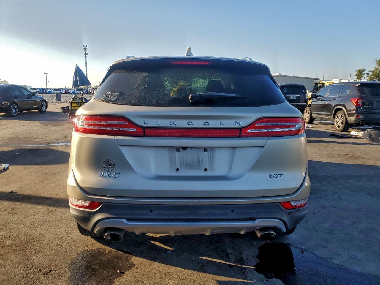 Lincoln MKC Premiere Image 3