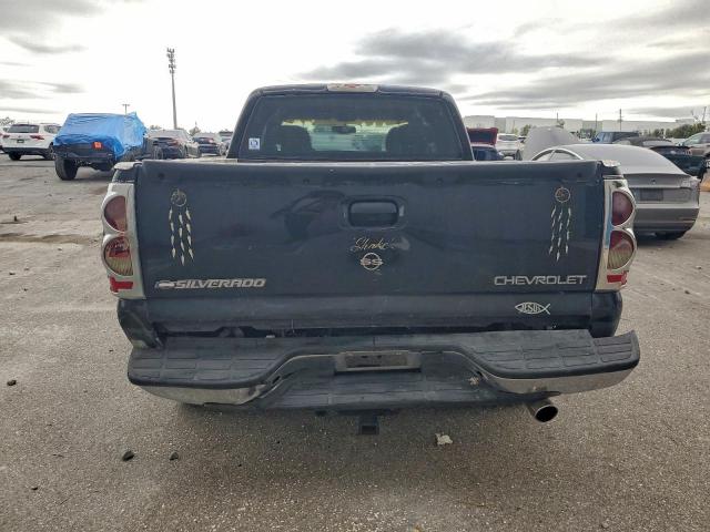 Chevrolet Silverado C1500 Image 4