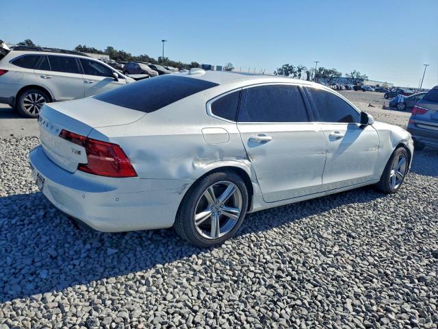 Volvo S90 T5 Momentum Image 3
