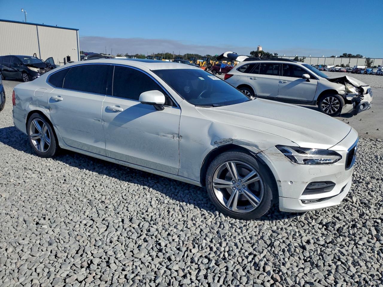Volvo S90 T5 Momentum Image 8