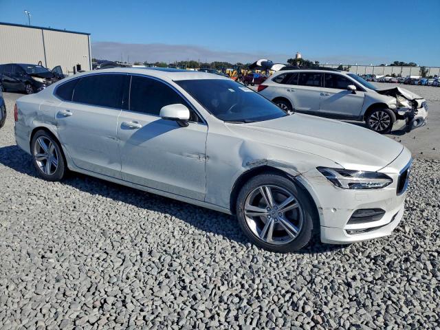 Volvo S90 T5 Momentum Image 8