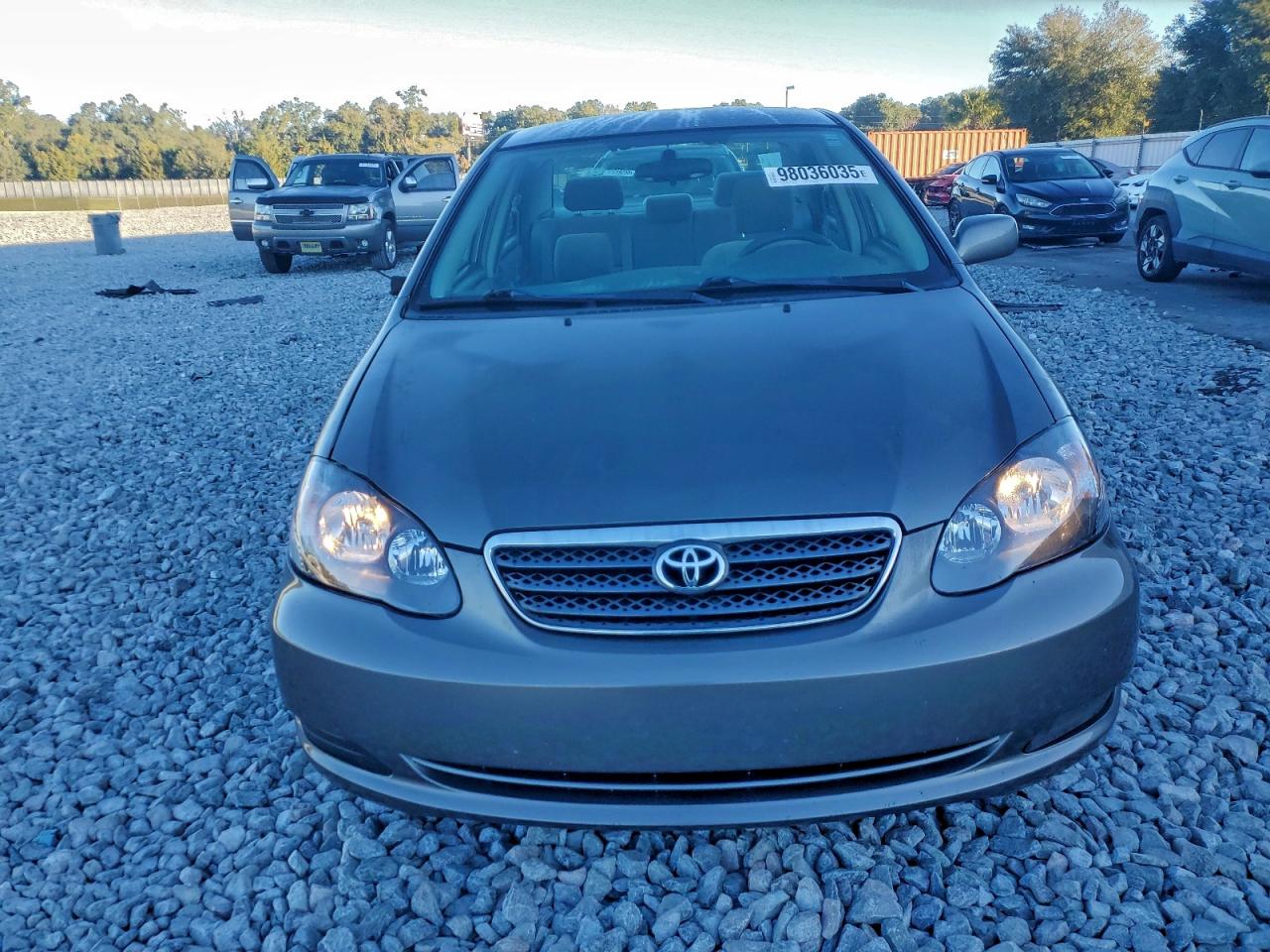 Toyota Corolla Ce Image 8