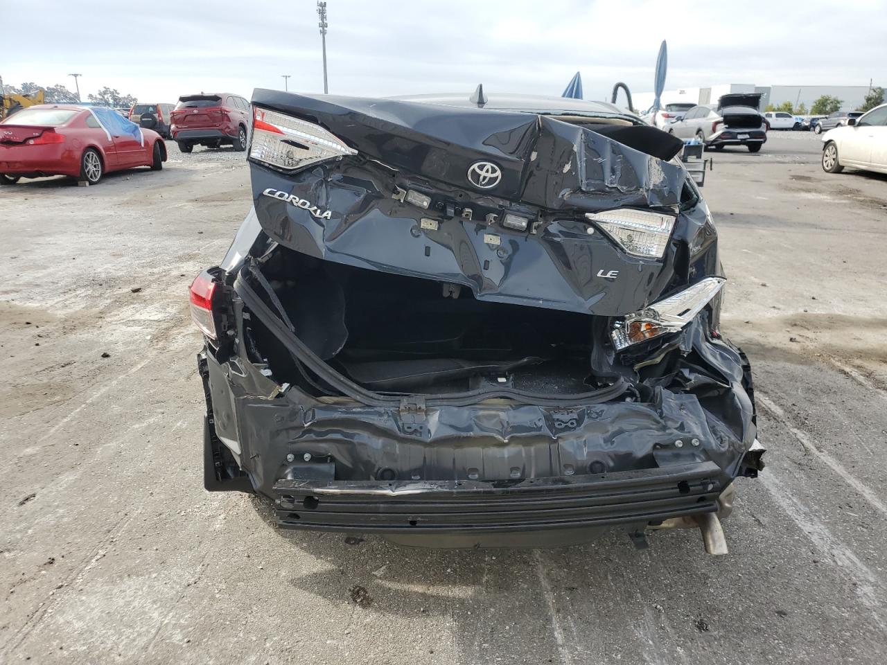 Toyota Corolla Le Image 2