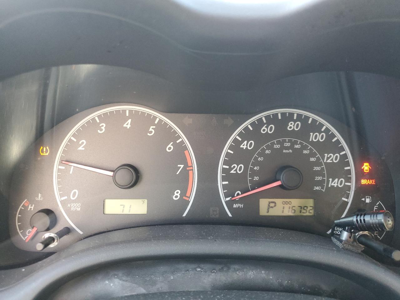 Toyota Corolla Base Image 9