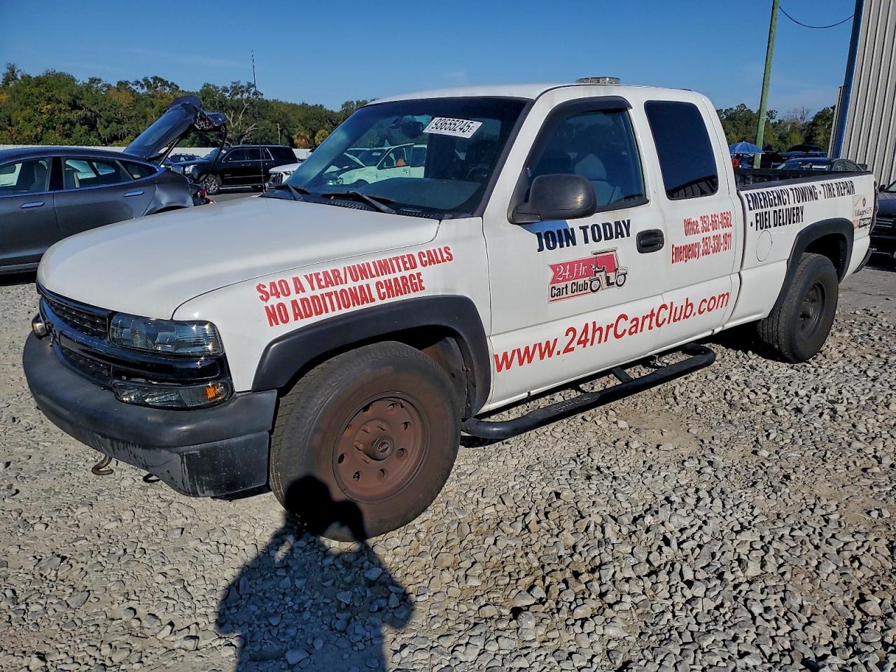 Chevrolet Silverado C1500 Image 1