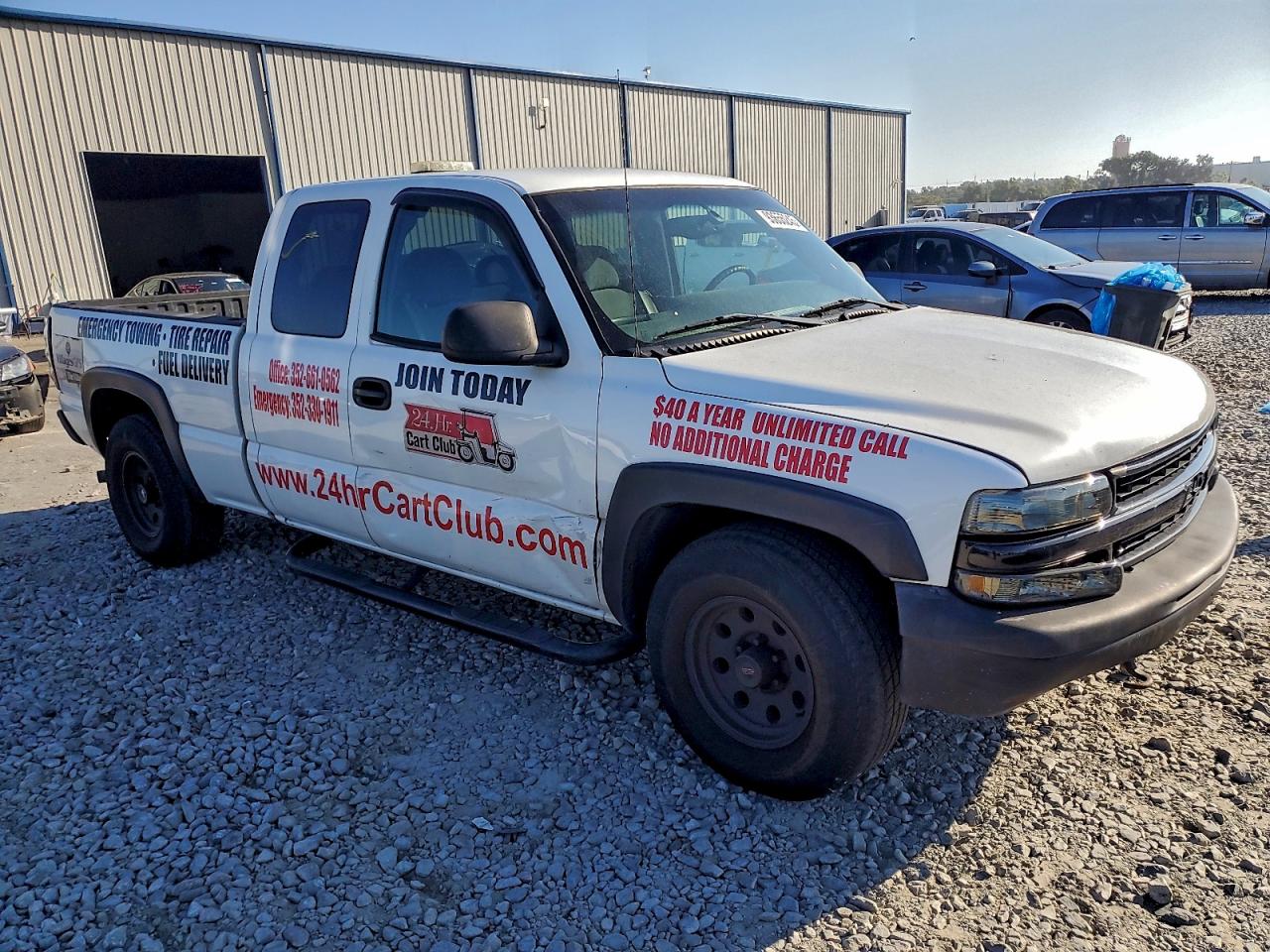 Chevrolet Silverado C1500 Image 11
