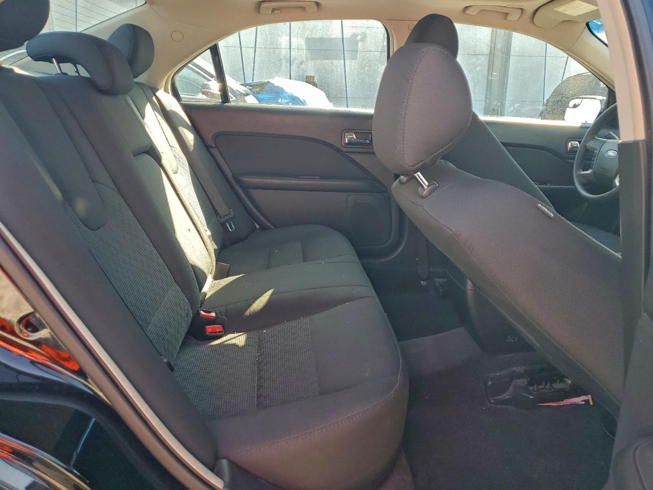 Ford Fusion Se Image 7