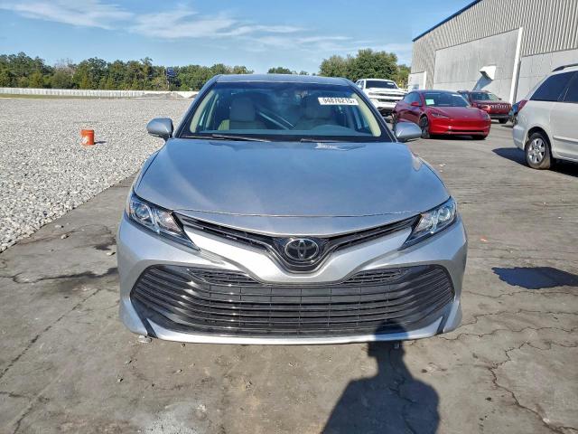 Toyota Camry L Image 13