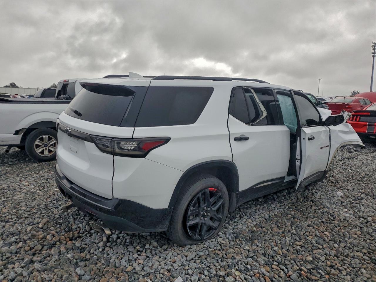 Chevrolet Traverse Premier Image 7