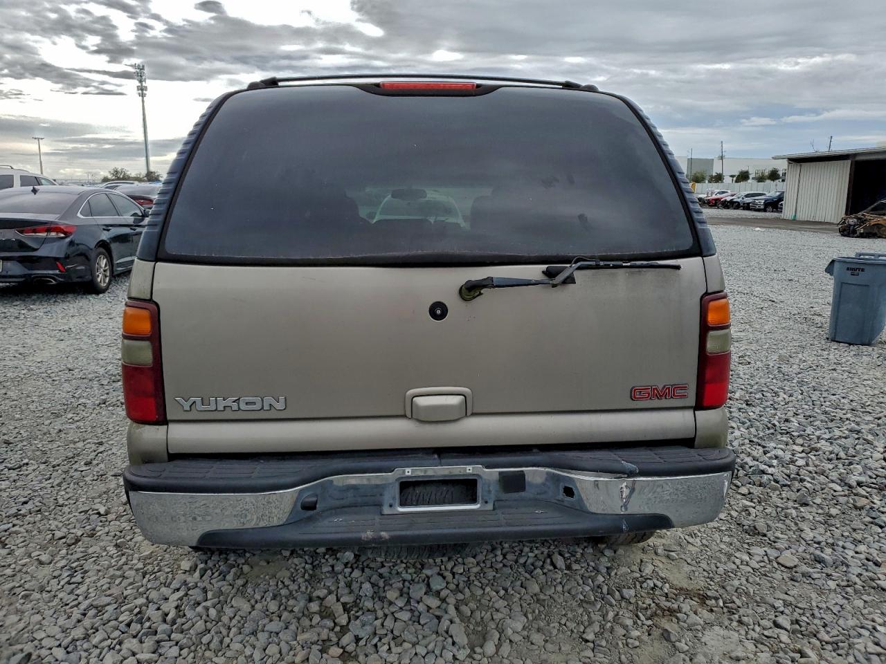 GMC Yukon Image 10