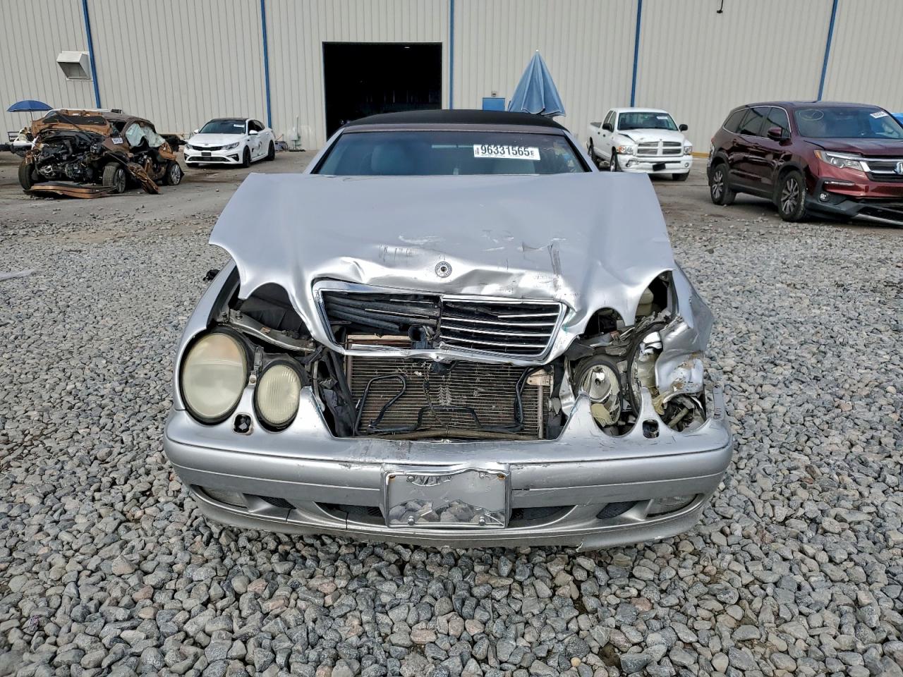 Mercedes-Benz Clk-class 320 Image 2