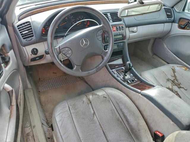 Mercedes-Benz Clk-class 320 Image 10