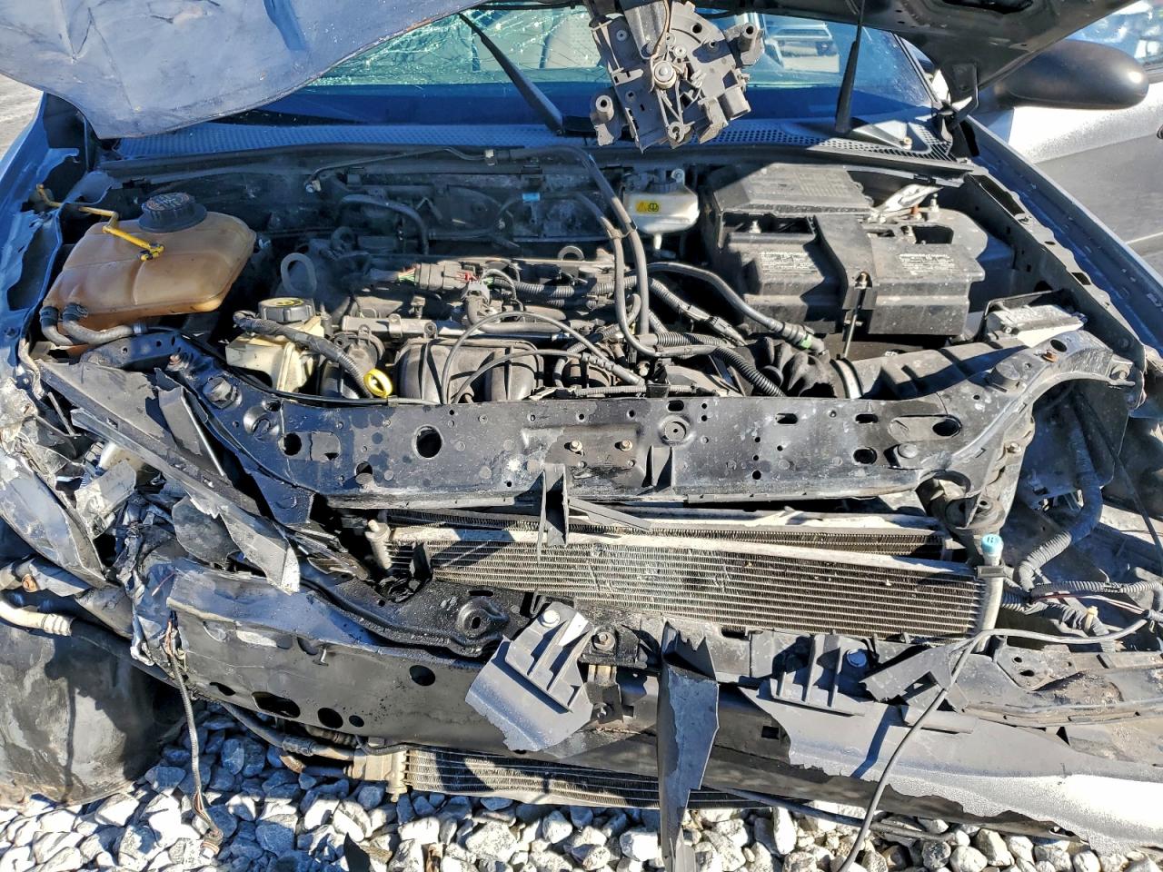 Ford Focus Zx4 Image 10