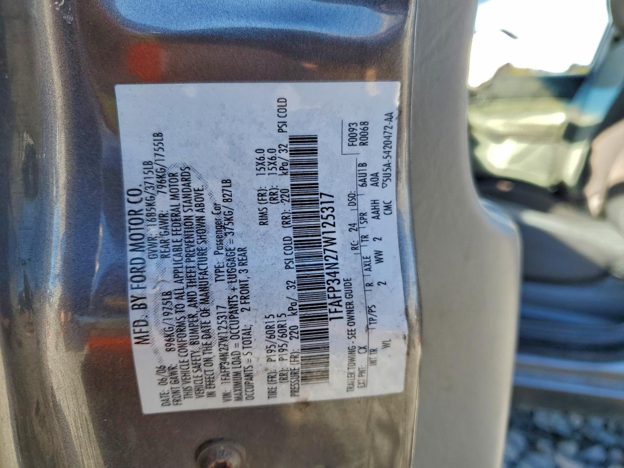 Ford Focus Zx4 Image 13