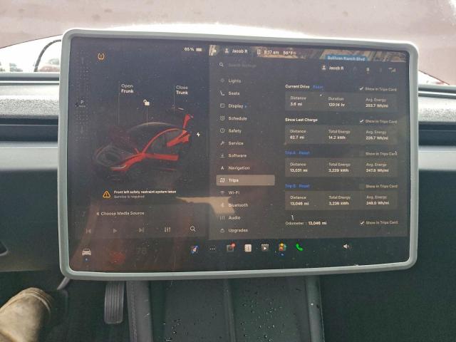 Tesla Model 3 Image 7