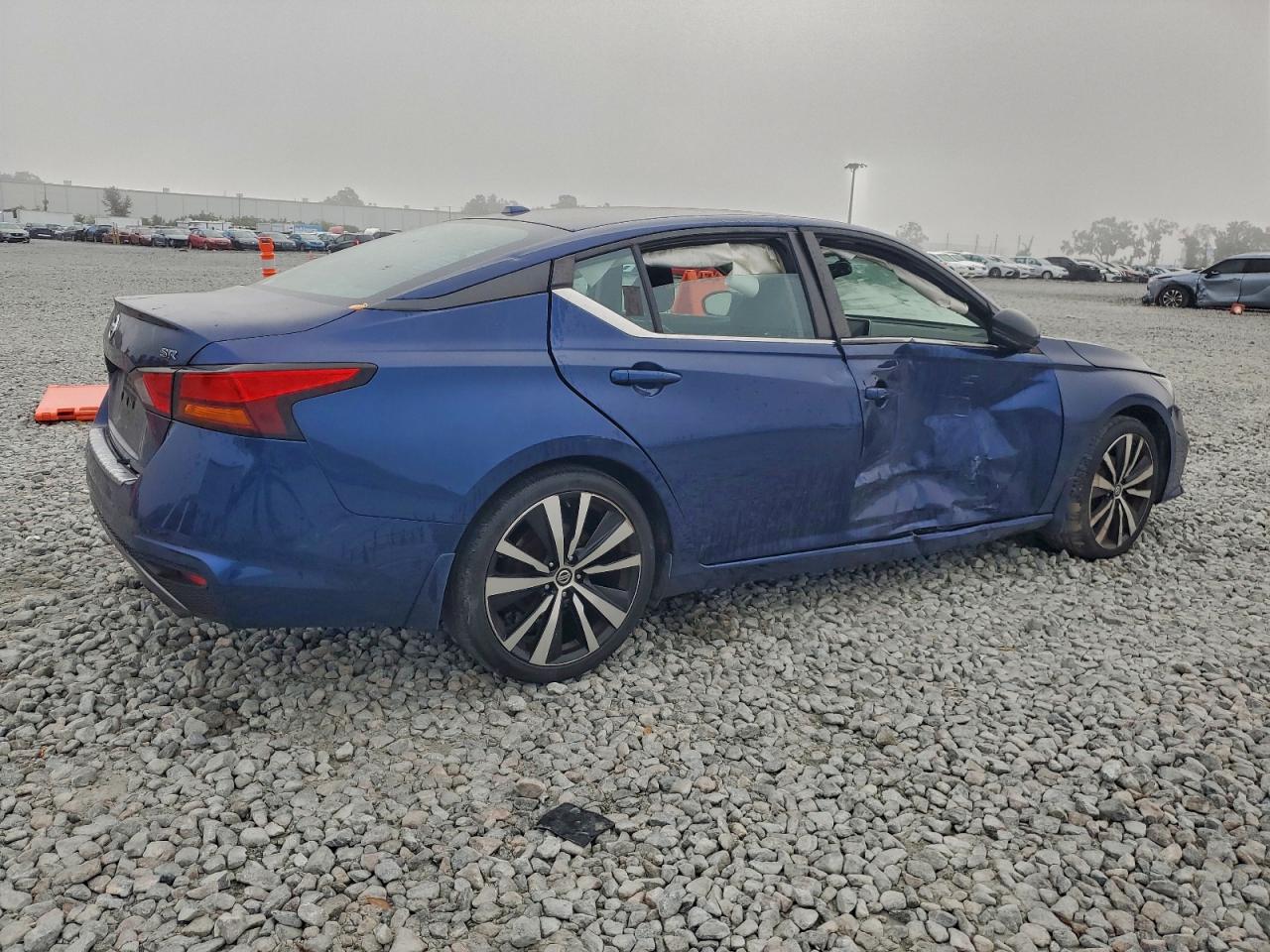 Nissan Altima Sr Image 2