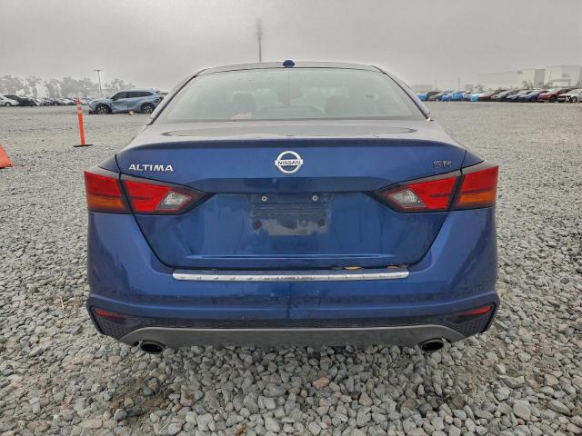 Nissan Altima Sr Image 8