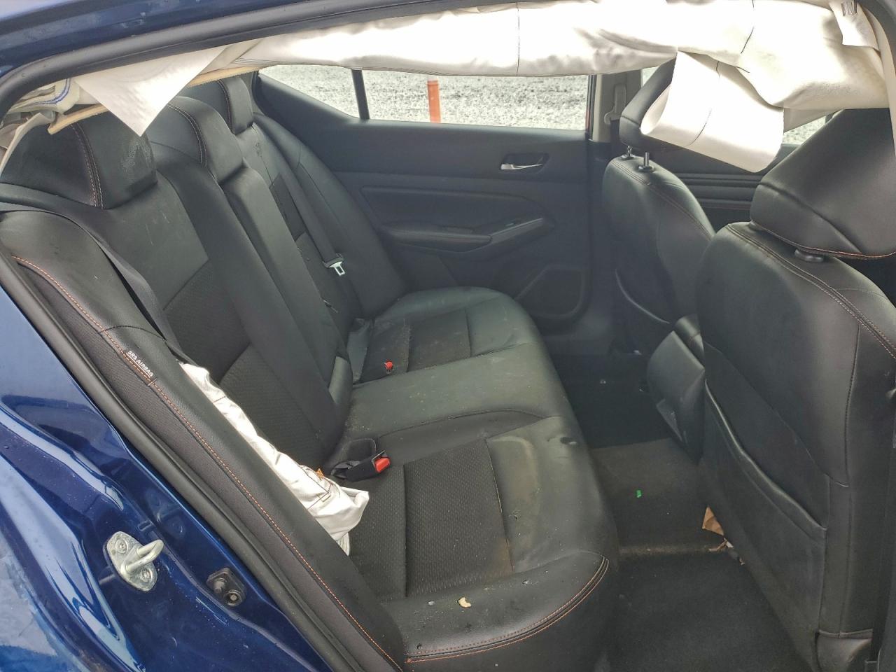 Nissan Altima Sr Image 10