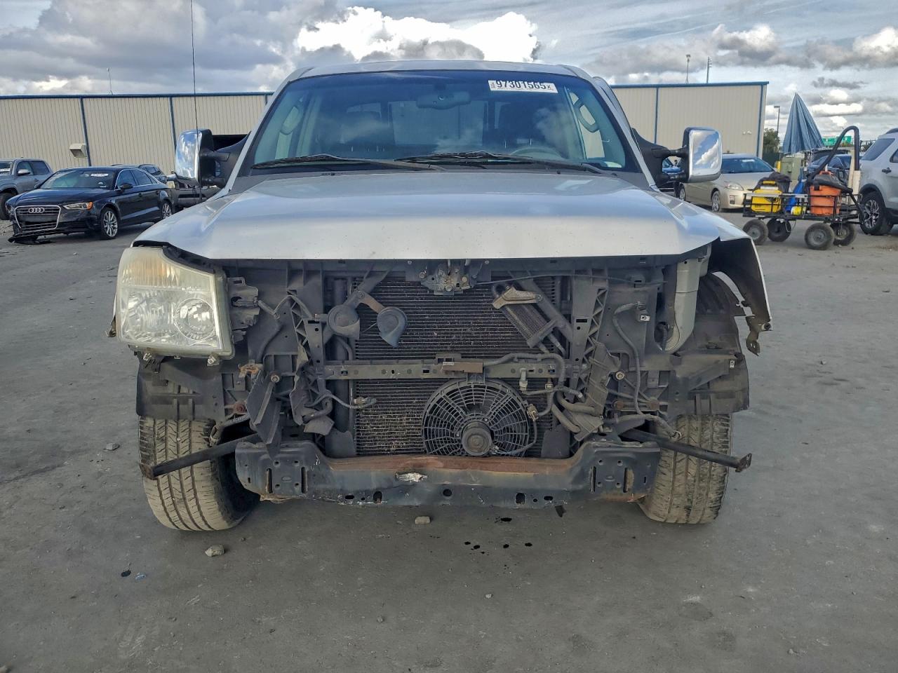 Nissan Titan Xe Image 7