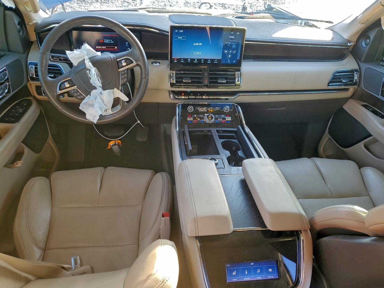 Lincoln Navigator Reserve Image 9