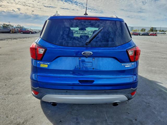 Ford Escape Titanium Image 4