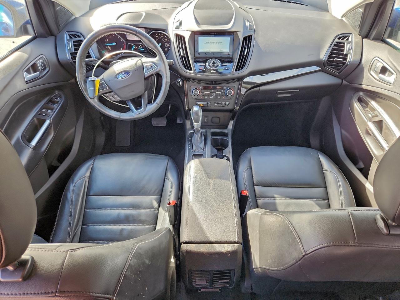 Ford Escape Titanium Image 9