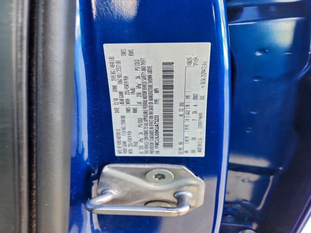 Ford Escape Titanium Image 10