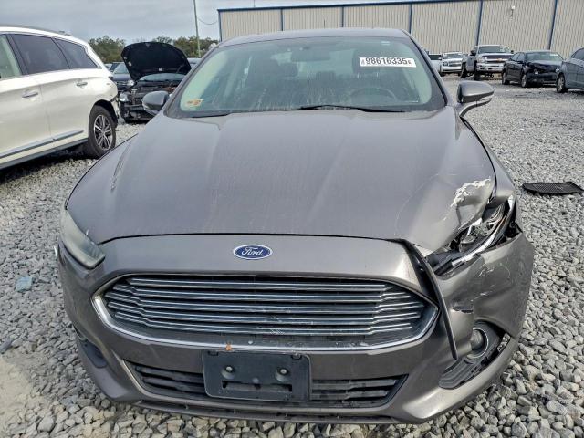 Ford Fusion Se Image 3