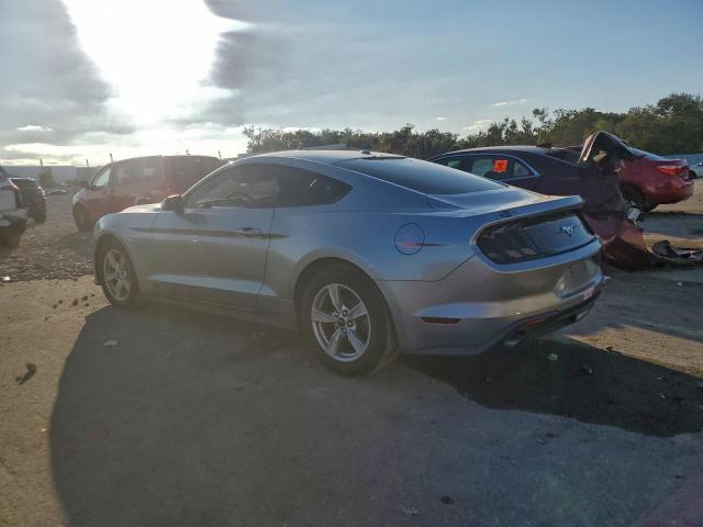 Ford Mustang Image 3