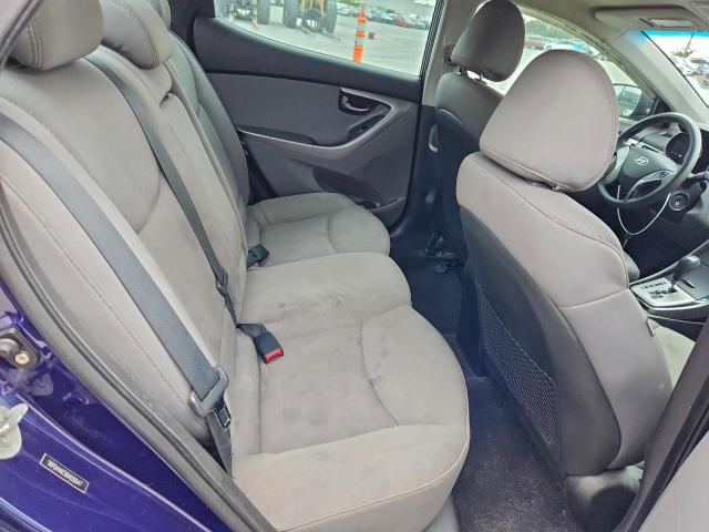 Hyundai ELANTRA Gls Image 9