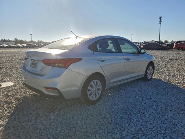 Hyundai ACCENT Se Image 2