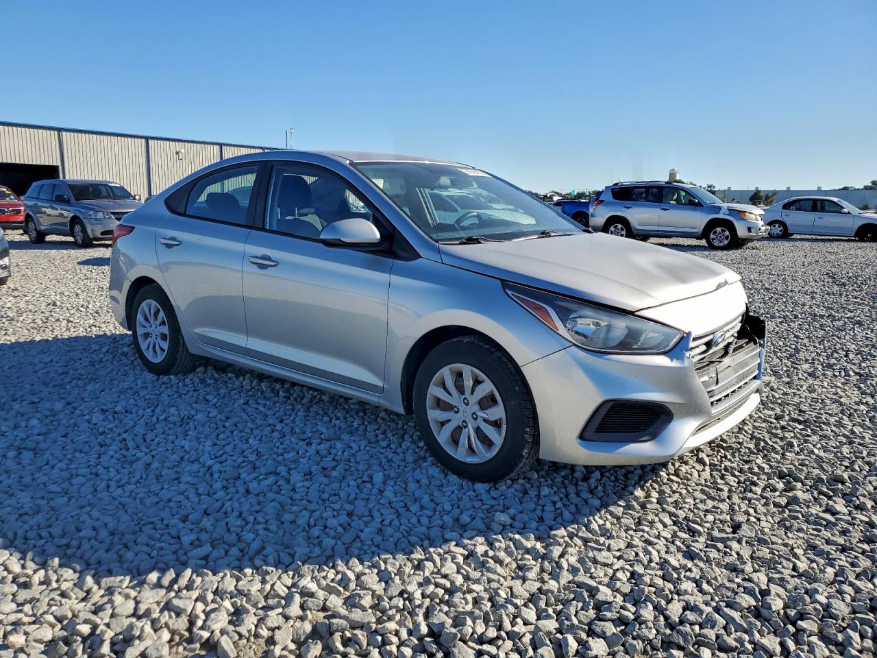 Hyundai ACCENT Se Image 12