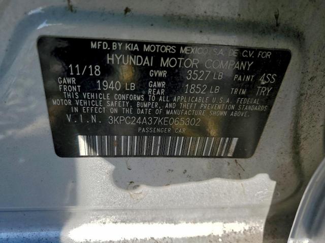 Hyundai ACCENT Se Image 11