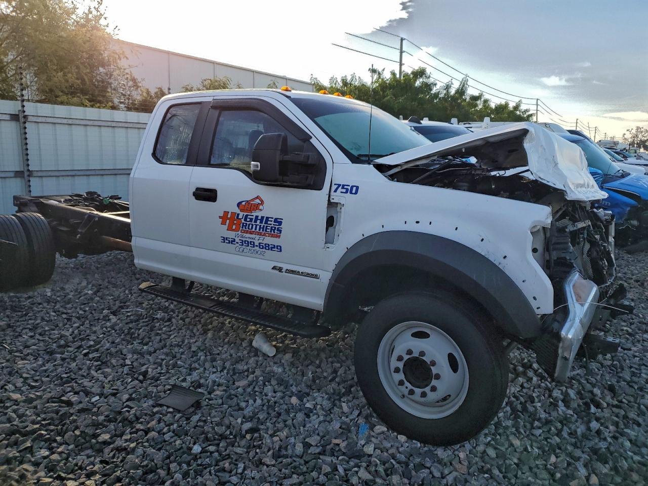 Ford F-550 Super Duty Image 6