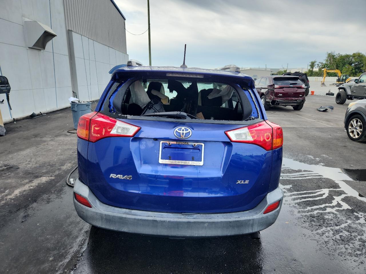 Toyota RAV4 Xle Image 9