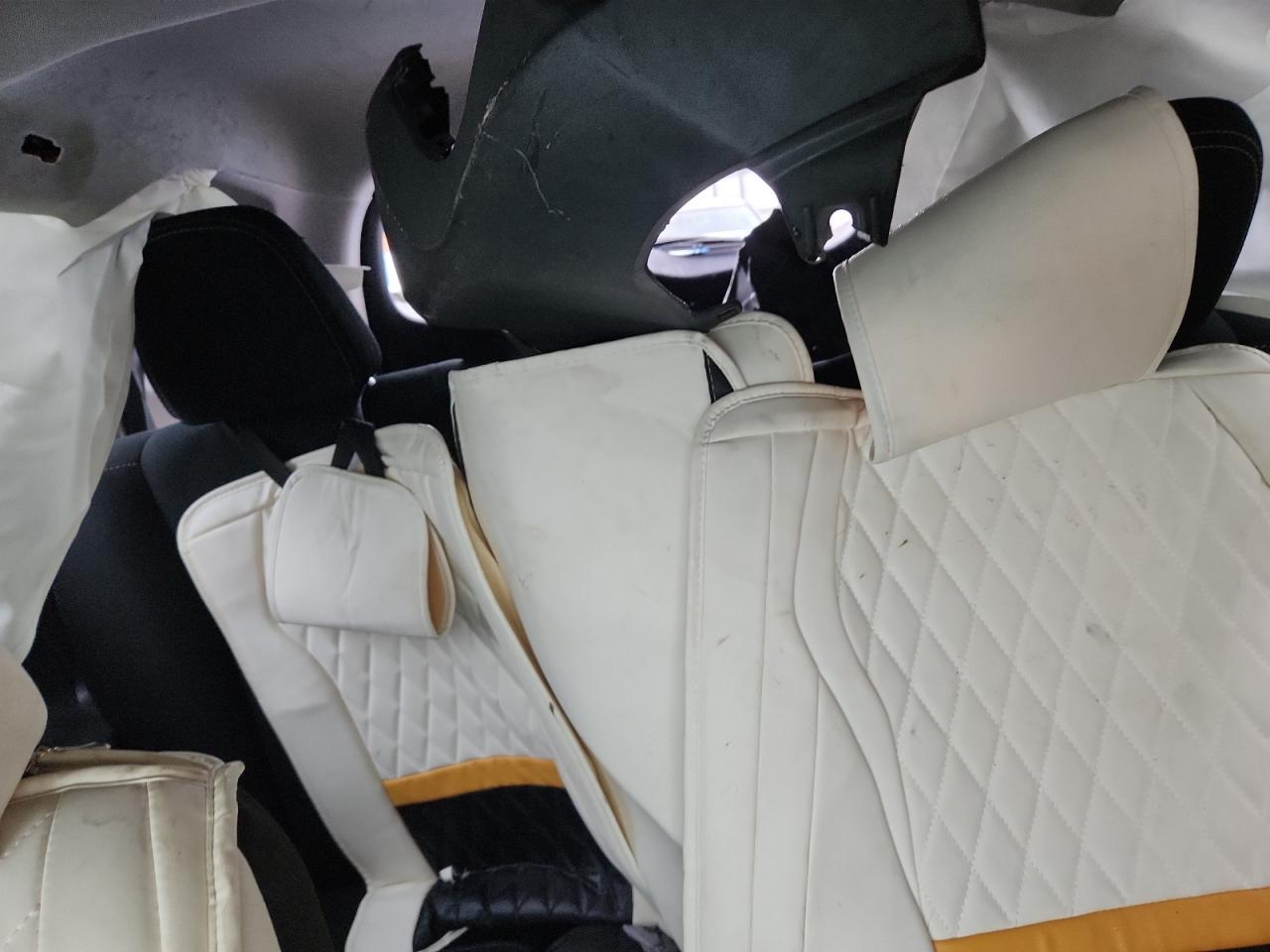 Toyota RAV4 Xle Image 10