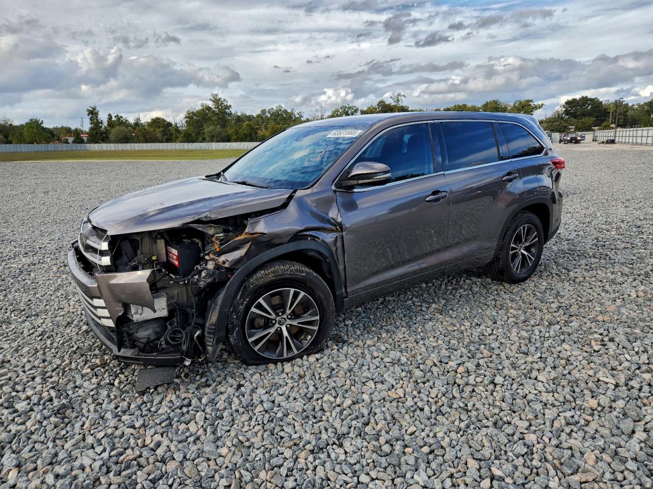 Toyota Highlander Le Image 1