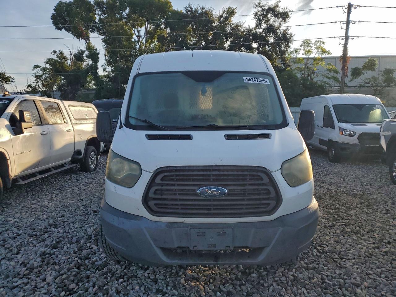 Ford Transit T-250 Image 8