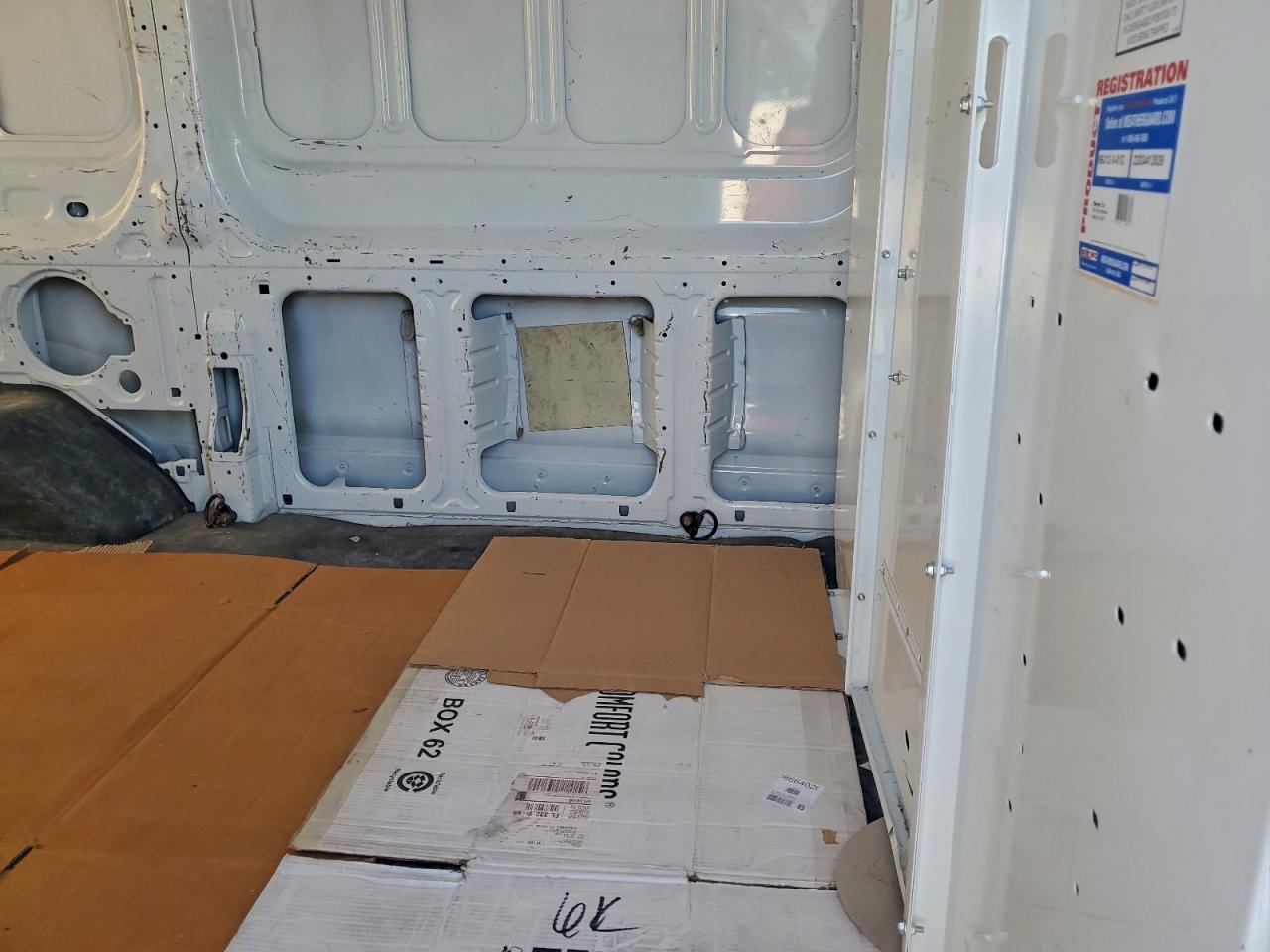 Ford Transit T-250 Image 10