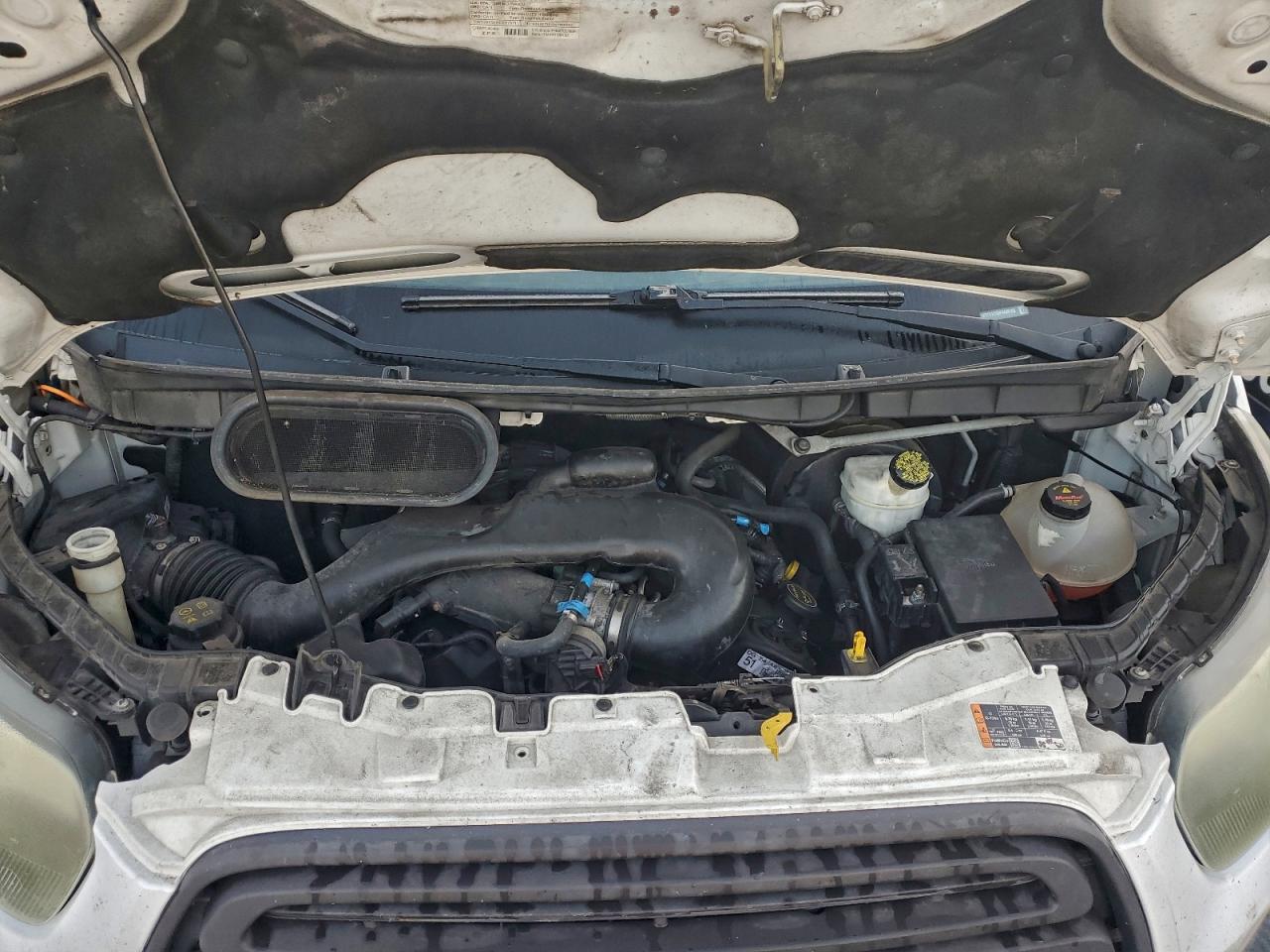 Ford Transit T-250 Image 11